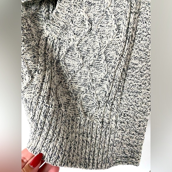 Design Lab Wrap Cardigan - Picture 3 of 5